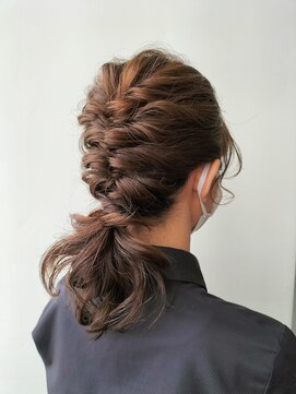 ゼル ビッグアイ(ZELE) 夏のアレンジスタイル