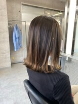 イキ 表参道(iki omotesando)&nbsp;モード/無造作ウェーブ/大人ガーリー[表参道駅]