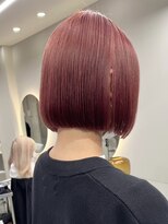 ソル ジングウマエ(SOL JINGUMAE)&nbsp;ダブルカラーピンクベージュベージュカラーケアブリーチミニボブ