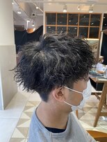 リボーン ビューティー リゾート 松戸店(re-born Beauty Resort) ウルフカルマパーマアッシュブラックベリーショート