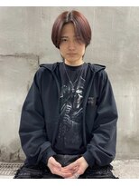 センターパート×ワインレッドカラー