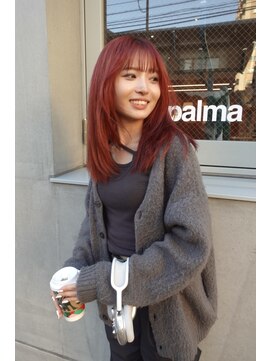 ゾーイダイミョウ(ZOEY daimyo) 似合う赤にレイヤーカット