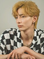 オーシャントーキョー 大阪(OCEAN TOKYO)&nbsp;ハイライトミルクティーベージュツーブロックメンズマッシュ