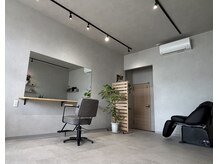 落ち着いた雰囲気の店内