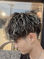 ライズ 綾瀬店(RISE)&nbsp;ツイストスパイラル金メッシュ/メッシュパーマ