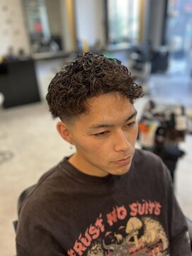 フランクスバーバーリザーブ 人形町店(FRANK’S BARBER RESERVE) ソフトツイスト/人形町　y