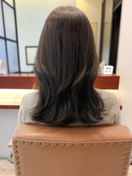 マーリャヘアー(mallia hair) レイヤースタイルレイヤーカットロングレイヤー小顔スタイル