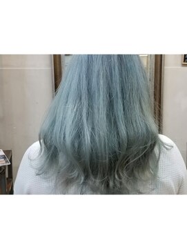 ゼットサロン(Z SALON) Z「ホワイツベースにふんわり水色◎」