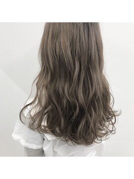 アライブ キチジョウジ(ALIVE Kichijoji) 【ALIVE吉祥寺】シルキーグレージュブロンドカラーハイライト