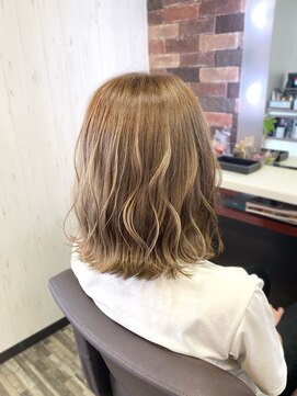 ヘアー リードレス(hair Re:dress) 小顔ミディ×ハイライト20代30代40代ミルクティーベージュ