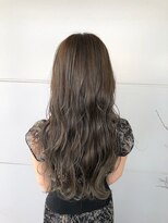 ヘアアンドメイク ムーア(Muuua)&nbsp;グレージュとナチュラルハイライト