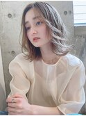 アッシュベージュ/透け感ボブ