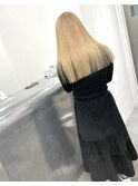グラデーション ブロンド ブリーチ ハイトーン ぱっつんロング　