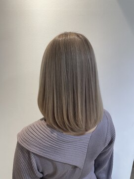 エス(S.n.) ブロンドヘアー