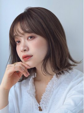 ガーデンヨコハマエスト(GARDEN YOKOHAMA est) 大人ミディアム　ロブ　似合わせカット　イメチェン　ベージュ