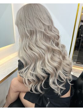 ラピス 千葉(Lapis) ホワイトベージュ×シールエクステ