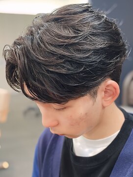 バース バイ ハピネス(BIRTH by happiness) 奈良men's縦落ちツイストスパイラルパーマ