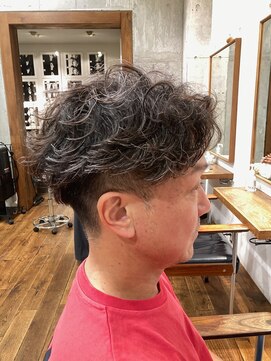 シルフィ(sylph) メンズパーマ＿Sカールパーマ（メンズカット＿白髪染め）