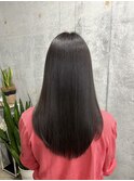 パープルをベースにした髪質改善カラー
