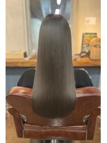 スローネ(THRONE)&nbsp;艶カラー／髪質改善／新宿／20代30代40代