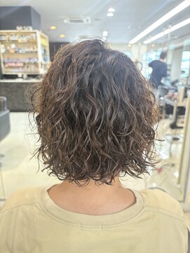 シャンプーボーイエイムス(SHAMPOO BOY aims) 強めパーマスタイル