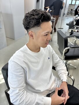 オルカ(ORCA) オールバックウェーブ/オールバックパーマ/フェード/新宿