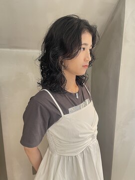 スヴニール(souvenir) ミディアムパーマ　外国人風パーマ　くせ毛風パーマ