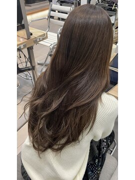 エラ(Ella) 髪質改善×オリーブベージュ艶カラー