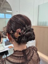 リル(re'll)&nbsp;《花屋併設》お呼ばれ王道ヘア