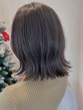 オーシー 四ツ井店(O'sea) グレーカラー