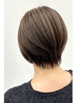 カリン(carin)&nbsp;Carin那覇真嘉比店/小顔/オリーブカラー/セミウェットウェーブ