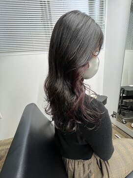 リス(LyS) 肌質キレイに見せるイヤリングカラー