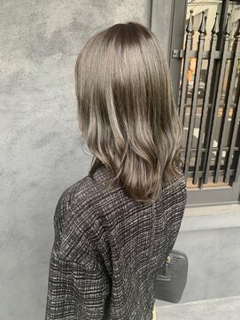 ニュートライズ(NEUTRIZE) 愛されセミロング