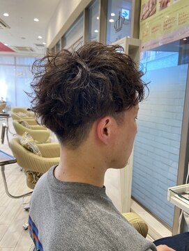 ビス ヘア アンド ビューティー 西新井店(Vis Hair&Beauty) ベリーショートツーブロックツイストスパイラルパーマ西新井