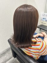 セカンド(Second)&nbsp;Second   ×　外ハネスタイル