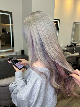 マーキー 名古屋栄(MARQUEE) ホワイト×ピンク×バイオレット　デザインカラー