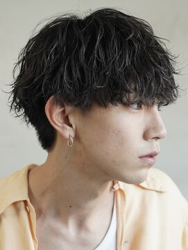 テン 心斎橋(tenn.) 難波シャドウパーマフェザーパーマセンターパートウルフ30代◎