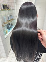 ロンドルーチェ 心斎橋(Lond luce)&nbsp;ダークアッシュ/ミディアムレイヤーカット［髪質改善/縮毛矯正］