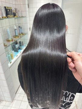 ロンドルーチェ 心斎橋(Lond luce) ダークアッシュ/ミディアムレイヤーカット［髪質改善/縮毛矯正］