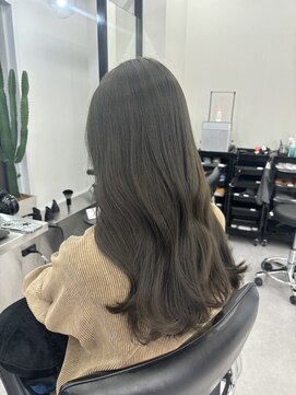 アルドーレフィエロ シンサイバシ(Ardore fiero shinsaibashi) オリーブグレージュ☆ブリーチなし【小山田繭】20代30代40代