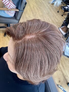 トータルビューティーステラ(TOTAL BEAUTY STELLA) ザクロペインターノンジアミンカラーで白髪ぼかし白髪染め