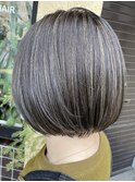 大人ハイライト グレージュ 白髪ぼかし コンパクトボブ 丸みボブ