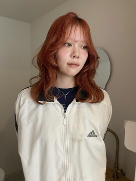 イェッカ パビル(YECCA pabil) 暖色カラー