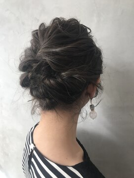 ブリッサ(brisa) お呼ばれヘア