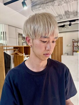 ネイビー(nvy) ハイトーンマッシュショート