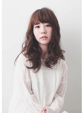 エメリヘアー(Emeli Hair) ラベンダーアッシュとゆるふわロング Emeli