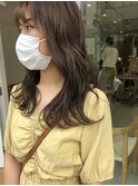 シアーアッシュベージュハイライト ふんわりウェーブロング
