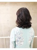 くびれミディ　ミディアムパーマ