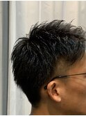 骨格に合わせたツーブロスタイル