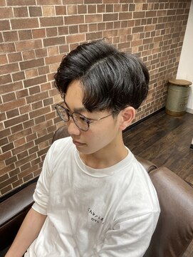 クリエイティブ ヘアー ワタナベ(Creative Hair Watanabe) ツーブロック/6:4パート